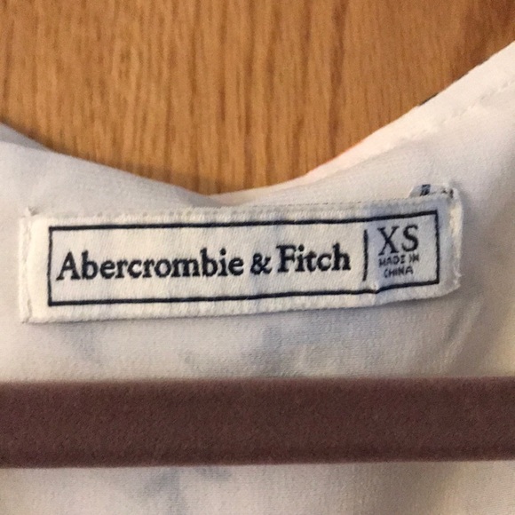 Summer dress - Picture 3 of 3